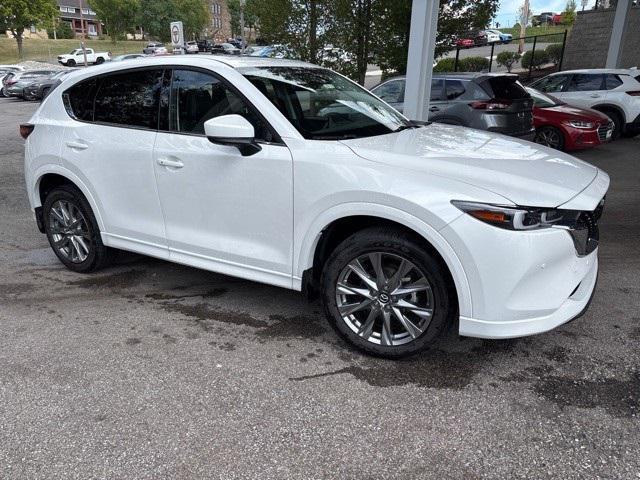 Photo of 2025 White Mazda CX-5