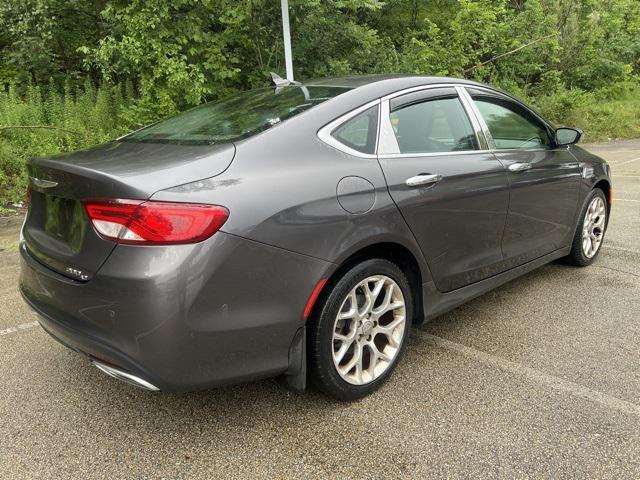 Photo of 2016 Gray Chrysler 200