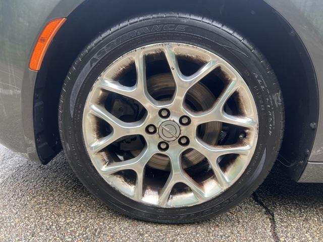 Photo of 2016 Gray Chrysler 200