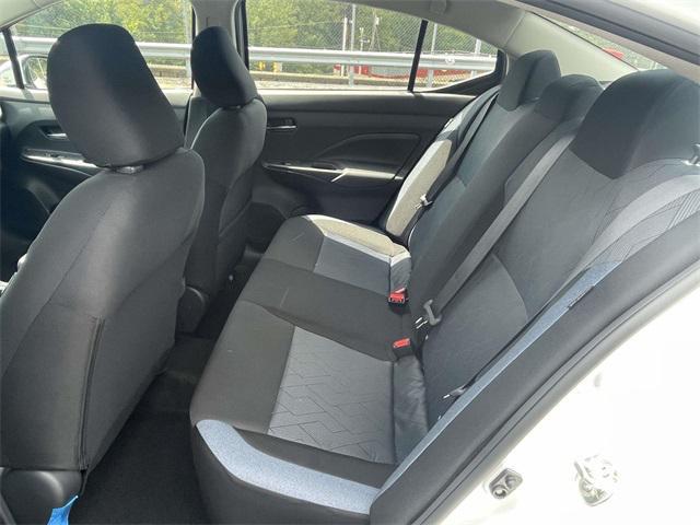 Photo of 2025 White Nissan Versa