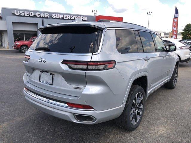 Photo of 2022 Silver Zynith Jeep Grand Cherokee L