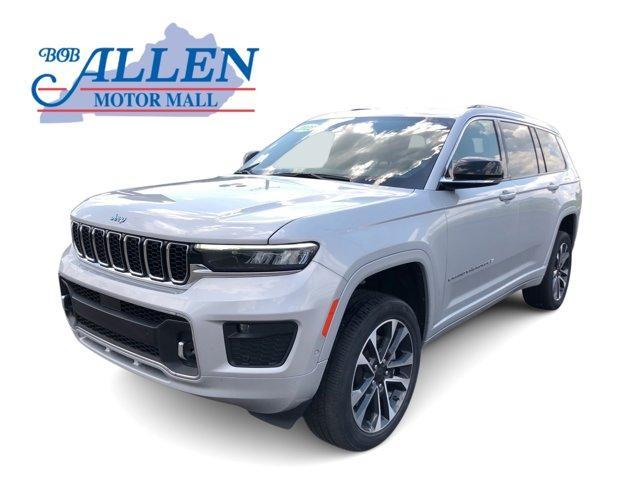 Photo of 2022 Silver Zynith Jeep Grand Cherokee L