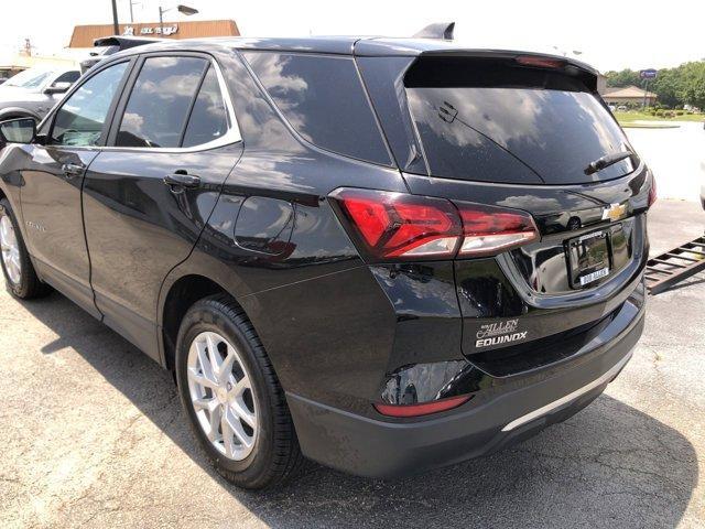 Photo of 2022 Mosaic Black Metallic Chevrolet Equinox