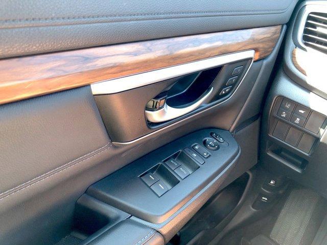 Photo of 2019 White Honda CR-V