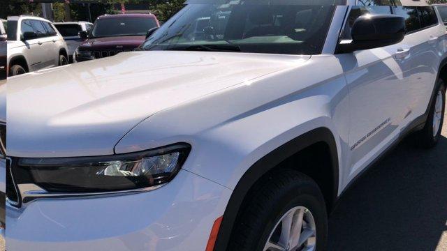 Photo of 2025 Bright White Clearcoat Jeep Grand Cherokee L