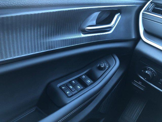 Photo of 2025 Bright White Clearcoat Jeep Grand Cherokee L