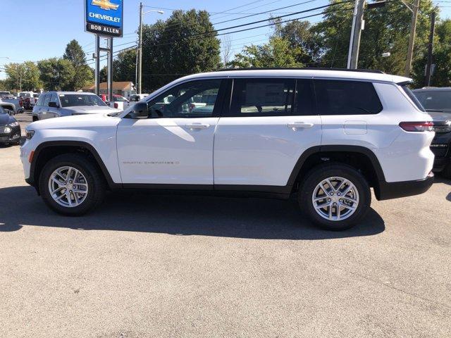Photo of 2025 Bright White Clearcoat Jeep Grand Cherokee L