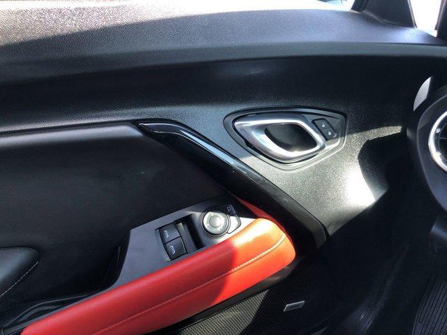 Photo of 2021 Summit White Chevrolet Camaro