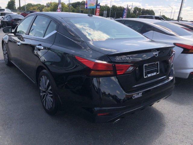 Photo of 2024 Black Nissan Altima