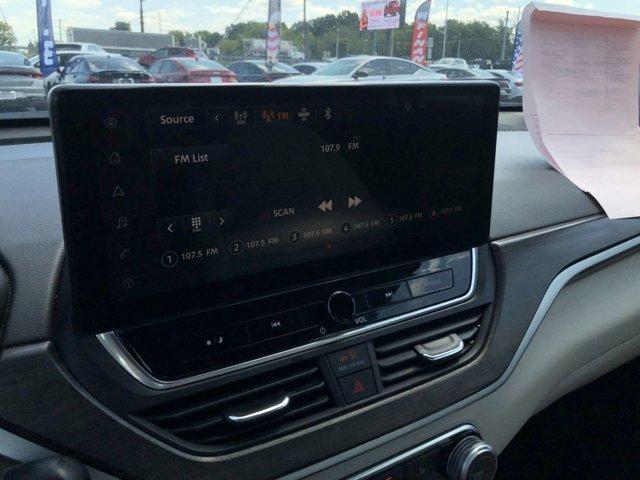 Photo of 2024 Black Nissan Altima