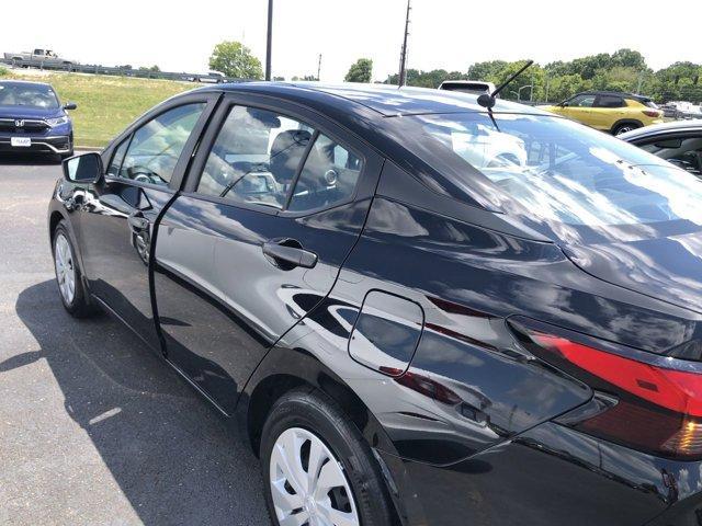 Photo of 2023 Black Nissan Versa