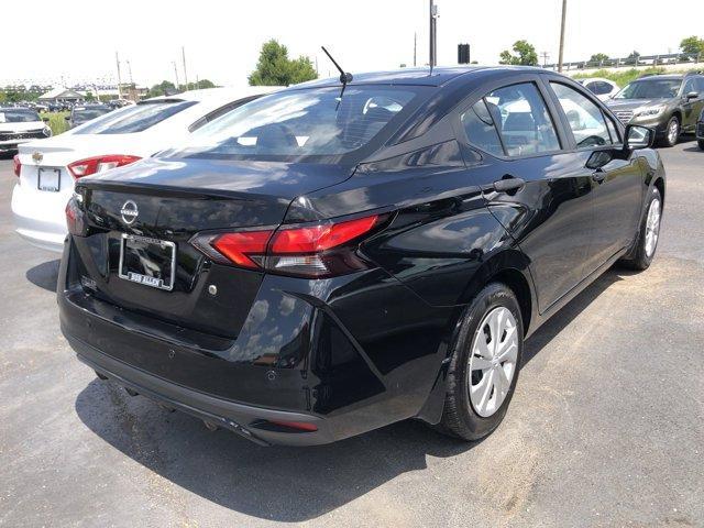 Photo of 2023 Black Nissan Versa