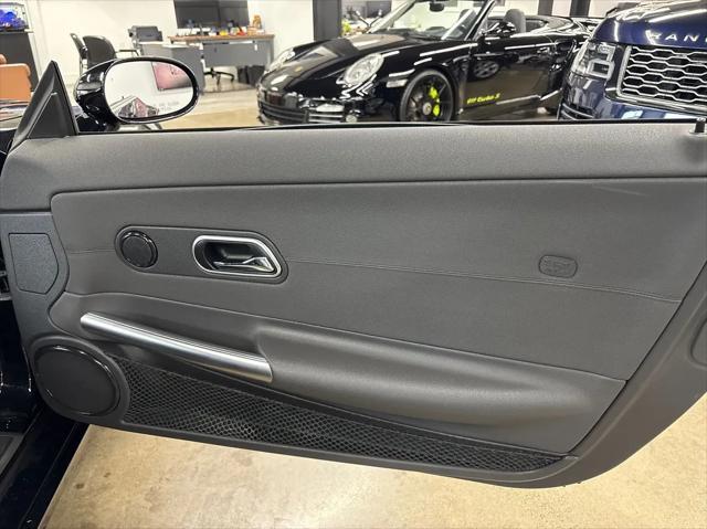 Photo of 2005 Black Clearcoat Chrysler Crossfire