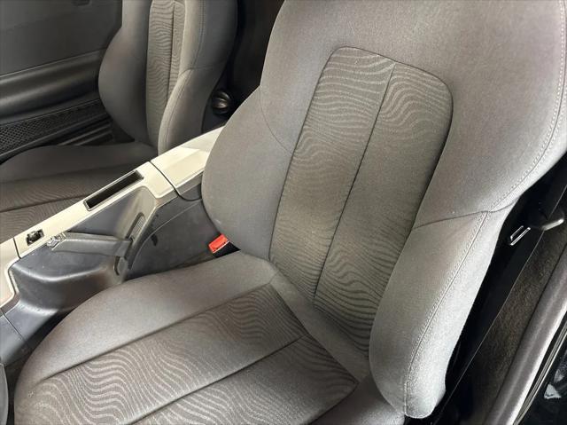 Photo of 2005 Black Clearcoat Chrysler Crossfire