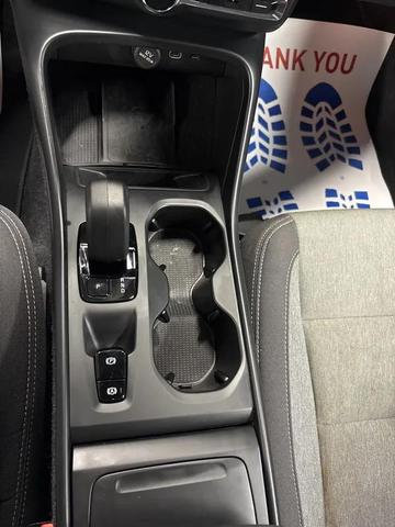 Photo of 2025 Crystal White Pearl Volvo XC40
