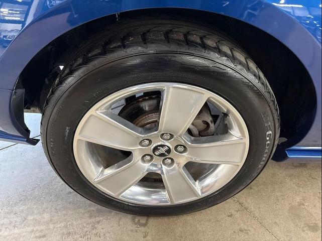 Photo of 2007 Blue Ford Mustang