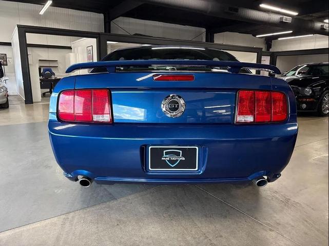 Photo of 2007 Blue Ford Mustang