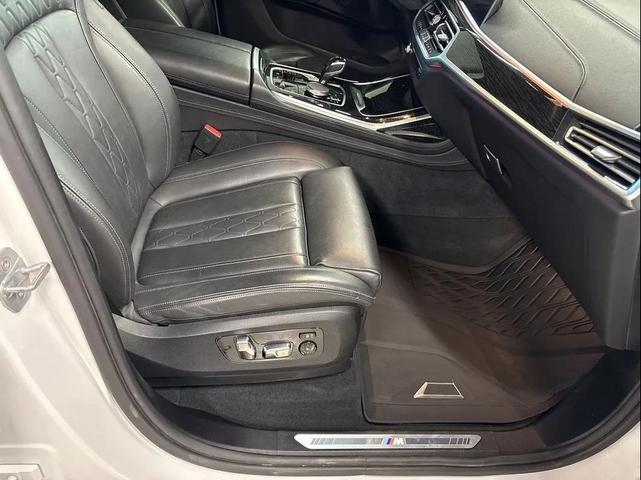 Photo of 2019 White BMW X7