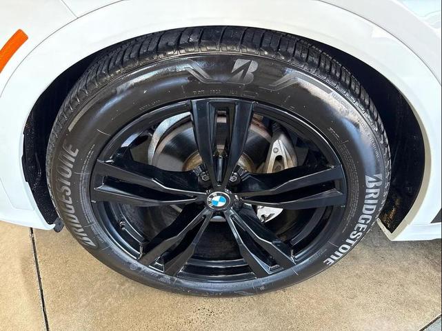 Photo of 2019 White BMW X7