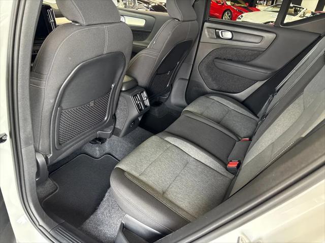 Photo of 2025 Crystal White Pearl Volvo XC40