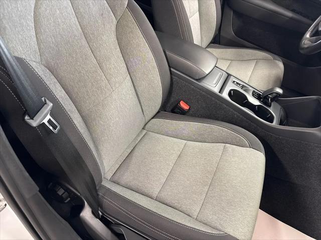 Photo of 2025 Crystal White Pearl Volvo XC40