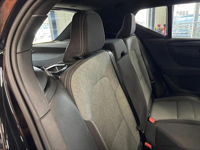 Photo of 2025 Onyx Black Metallic Volvo XC40