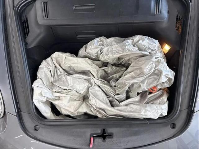 Photo of 2005 Gray Porsche Boxster
