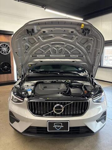 Photo of 2025 Silver Volvo XC40