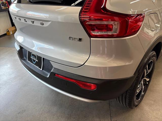 Photo of 2025 Silver Volvo XC40
