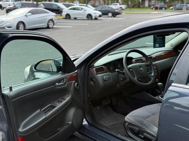 Photo of 2008 Slate Metallic Chevrolet Impala