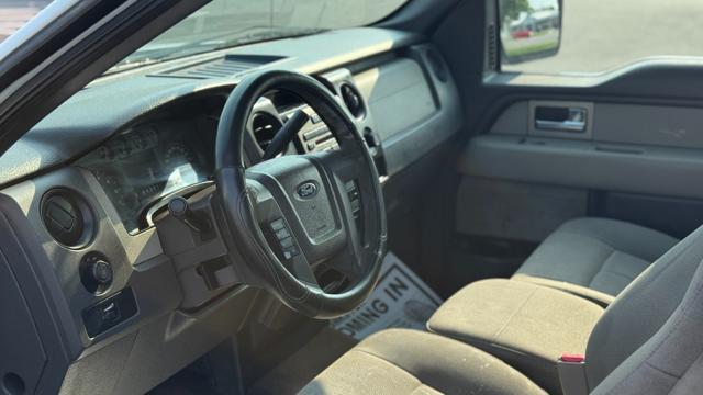 Photo of 2010 Oxford White Ford F-150