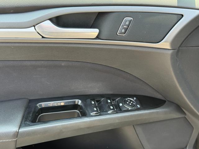 Photo of 2016 Gray Ford Fusion