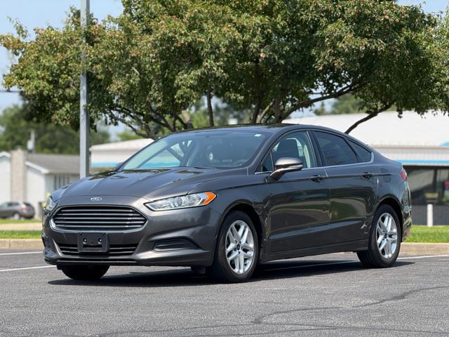 Photo of 2016 Gray Ford Fusion