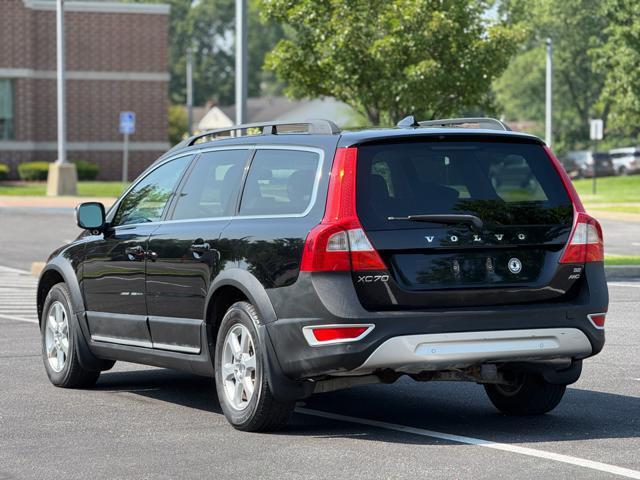 Photo of 2010 Black Stone Volvo XC70