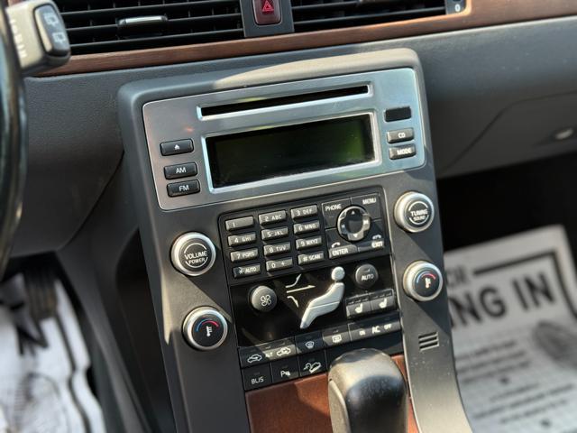 Photo of 2010 Black Stone Volvo XC70
