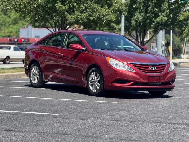Photo of 2013 Sparkling Ruby Mica Hyundai SONATA