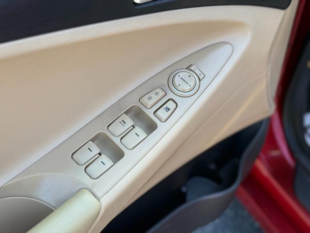Photo of 2013 Sparkling Ruby Mica Hyundai SONATA