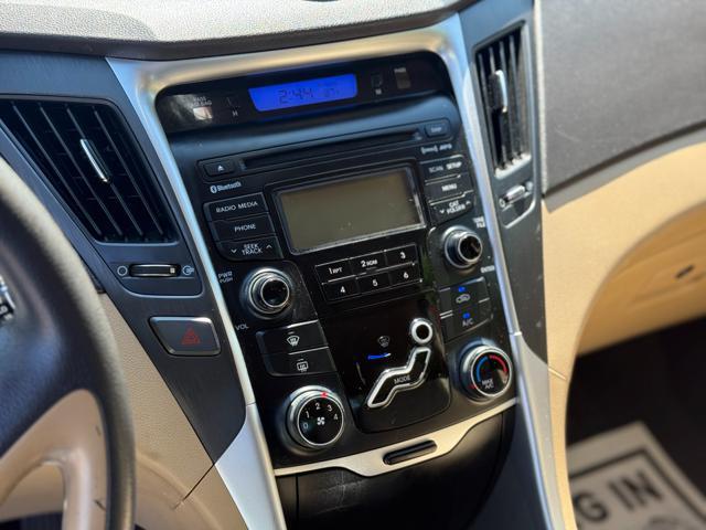 Photo of 2013 Sparkling Ruby Mica Hyundai SONATA