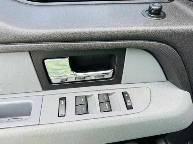Photo of 2013 Tuxedo Black Metallic Ford F-150