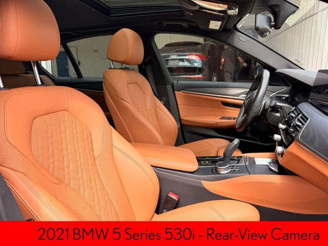 Photo of 2021 Carbon Black Metallic BMW 530