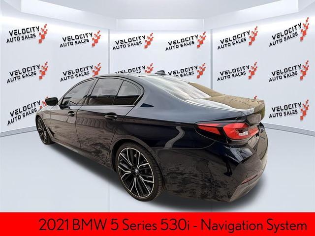 Photo of 2021 Carbon Black Metallic BMW 530