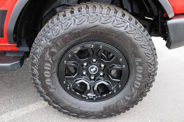 Photo of 2022 Race Red Ford Bronco