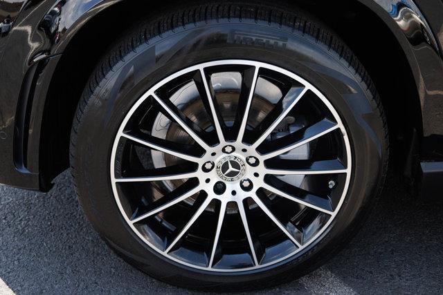 Photo of 2023 Black Mercedes-Benz GLE 350