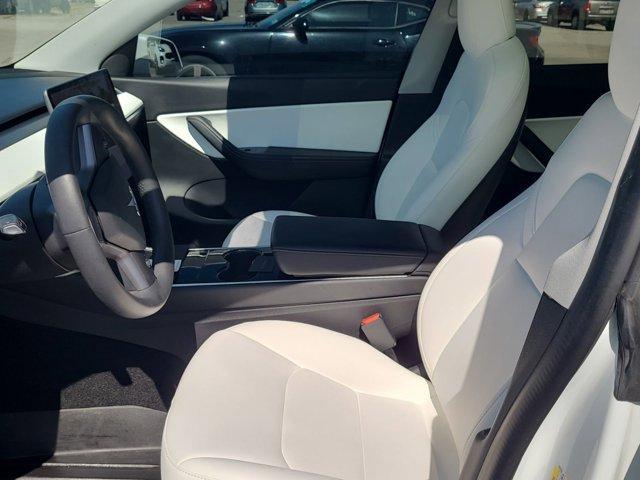 Photo of 2021 Pearl White Multi Tesla Model Y