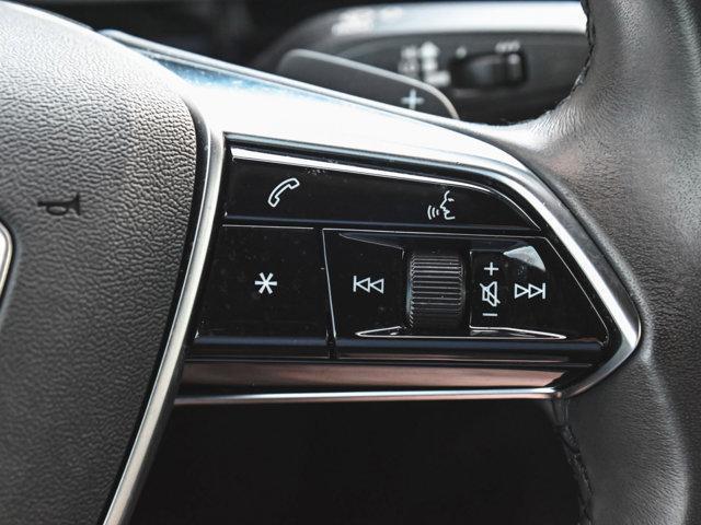 Photo of 2022 Mythos Black Metallic Audi e-tron