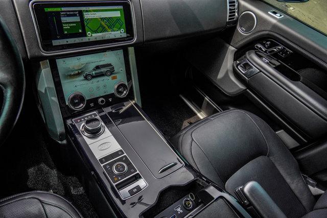 Photo of 2022 Fuji White Land Rover Range Rover
