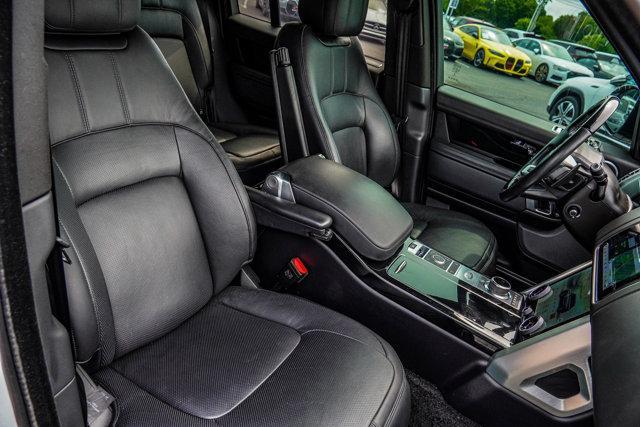Photo of 2022 Fuji White Land Rover Range Rover