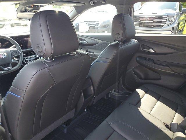 Photo of 2025 White Buick Envista