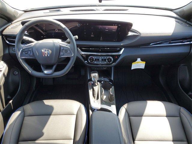 Photo of 2025 White Buick Envista