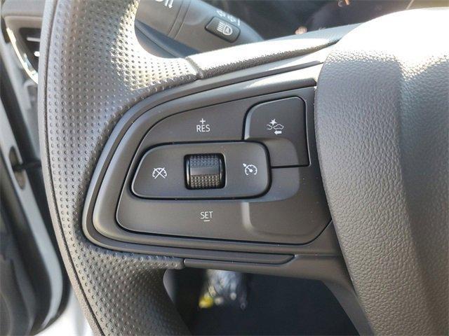 Photo of 2025 White Buick Envista